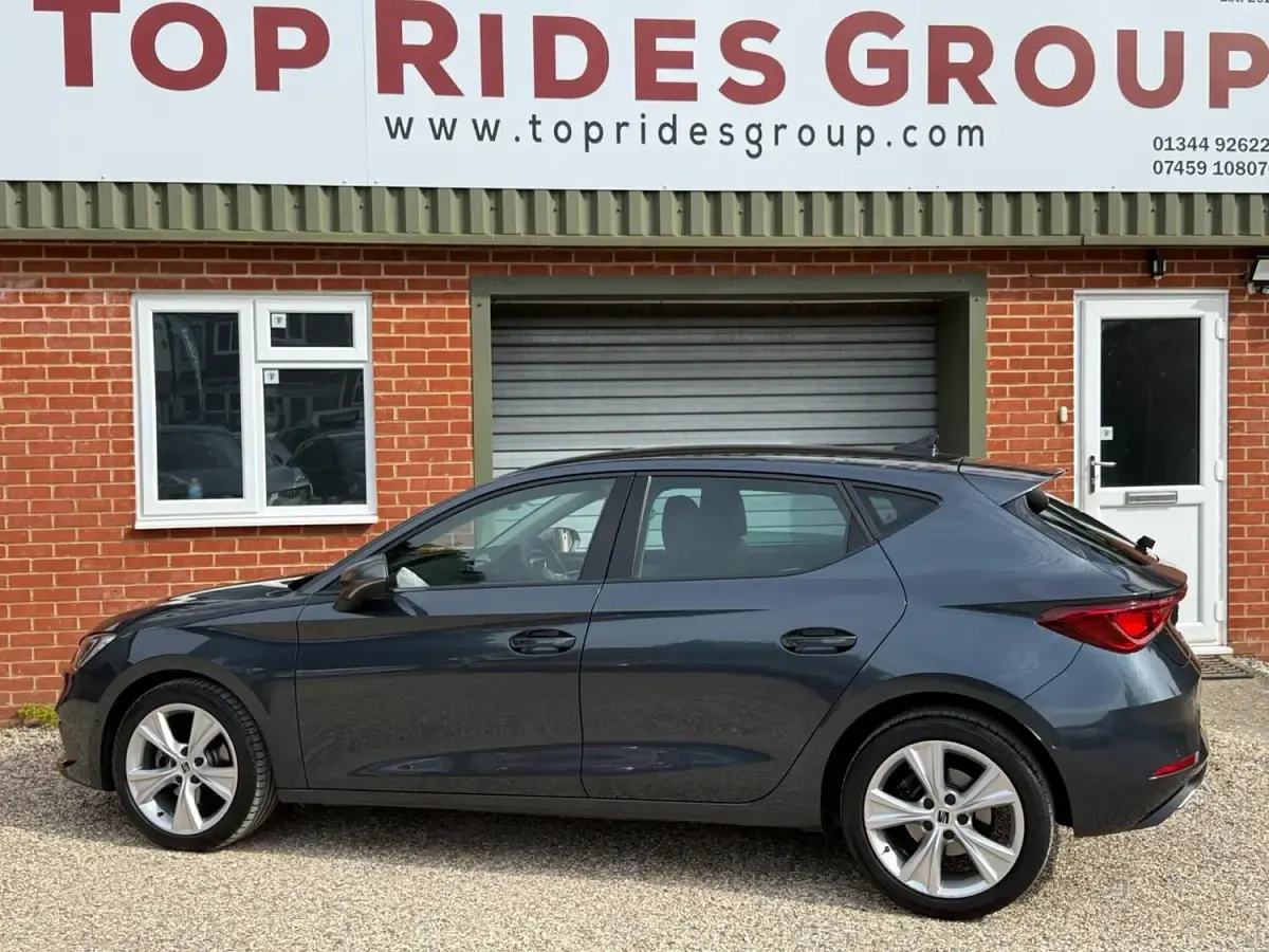 Used Seat Leon FR 150 HP (110 kW) 2021 Grey Hatchback