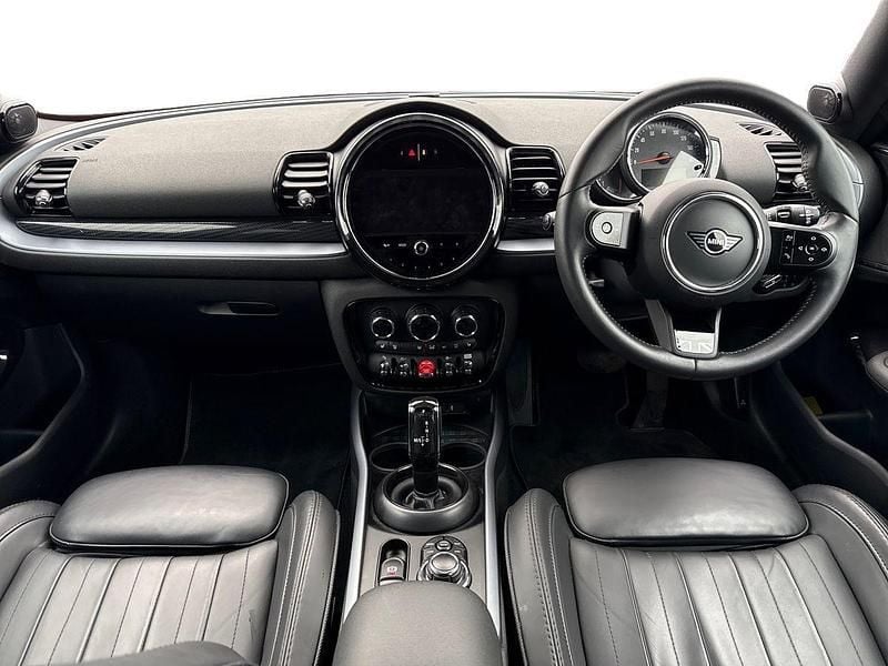 Used Mini Cooper Clubman Exclusive 134 HP (98 kW) 2022 Black Estate