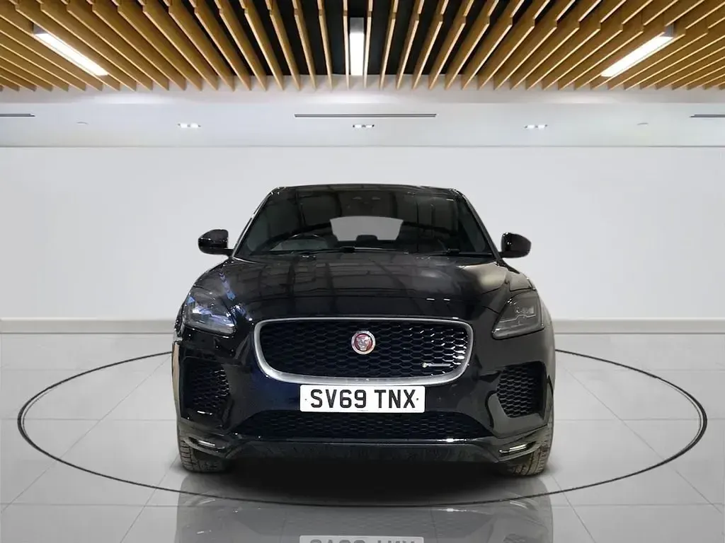Używany Jaguar E-Pace R-Dynamic 150 KM (110 kW) 2019 Czarny SUV