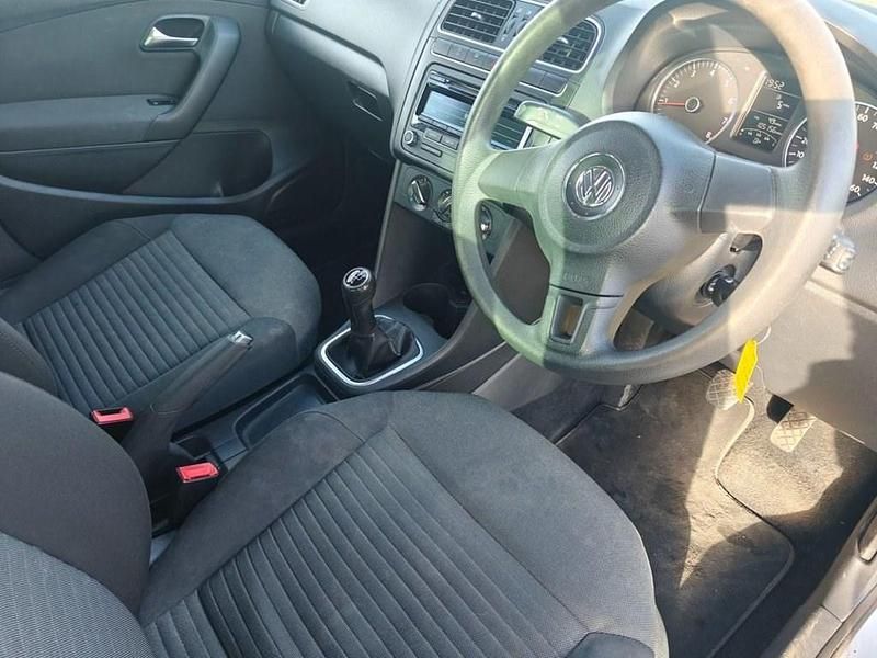 Begagnad VW Polo Match 60 HK (44 kW) 2012 Silver Halvkombi