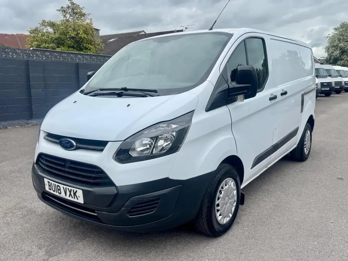 Usado Ford Transit Custom 105 HP (77 kW) 2018 Branco Van