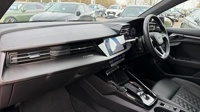 Used Audi RS3 Comfort 400 HP (294 kW) 2022 Red Sedan