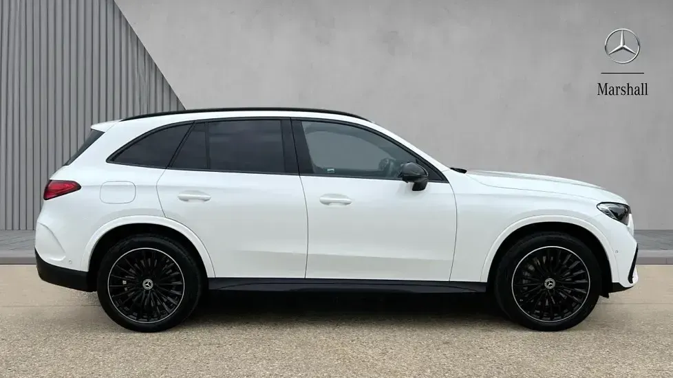 Used Mercedes GLC300e Urban 313 HP (230 kW) 2025 Polar white SUV