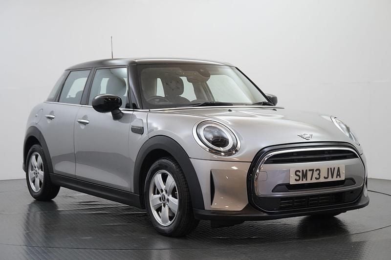 Silver Used 2023 Mini Cooper Classic Hatchback | £19,998 (Fair price) - Image 1/4