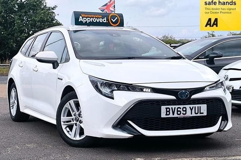 White Used 2019 Toyota Corolla Estate | £15,695 (Fair price) - Image 1/1