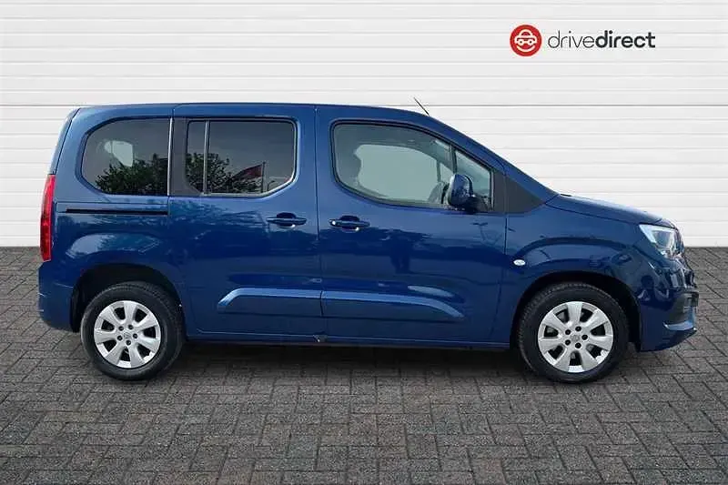 Used Vauxhall Combo 2021 Blue MPV