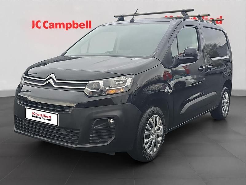 Used Citroën Berlingo 99 HP (72 kW) 2022 Black MPV