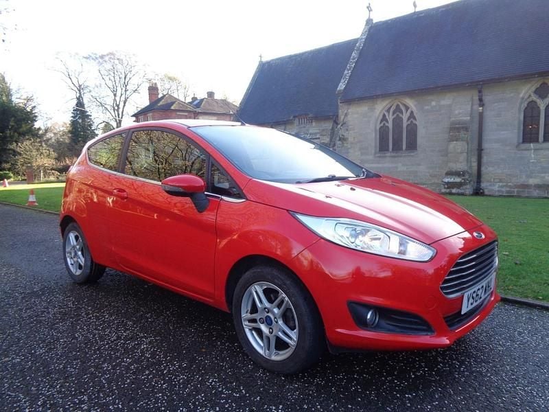 Red Used 2013 Ford Fiesta Zetec Hatchback | £3,795 (Good price) - Image 1/4