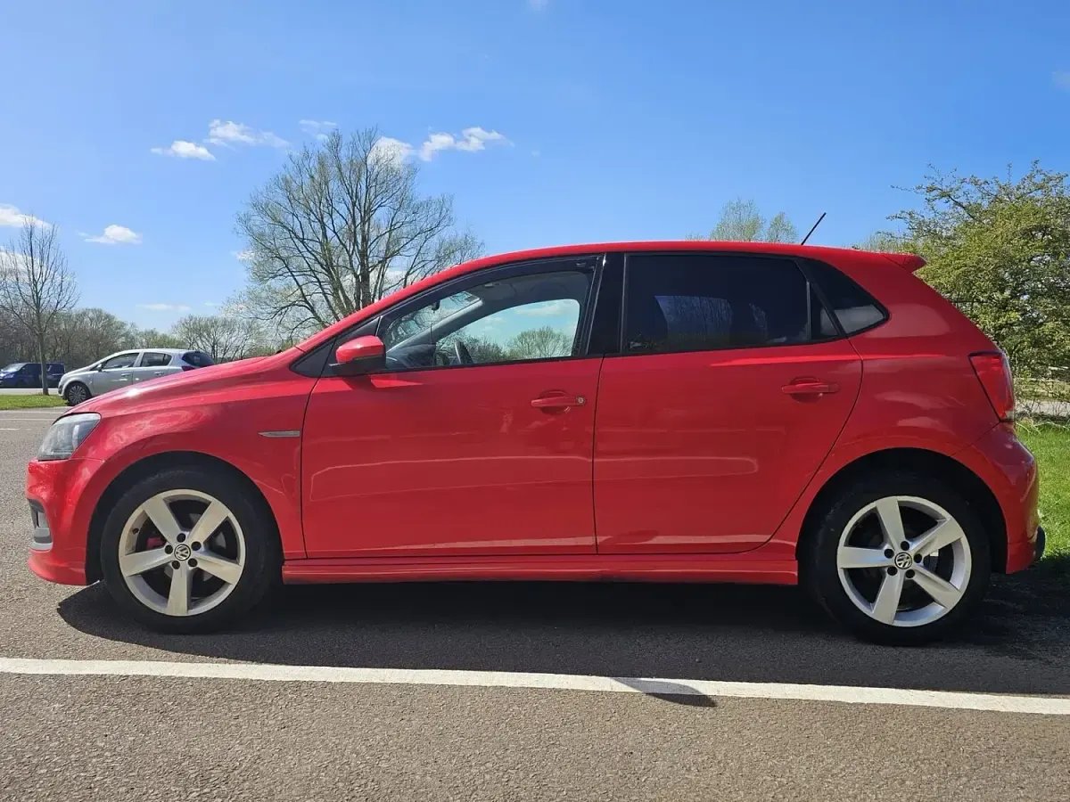 Used VW Polo Style 60 HP (44 kW) 2013 Red Hatchback