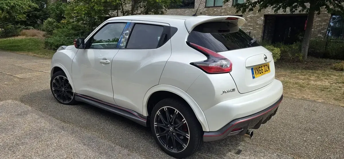 Used Nissan Juke Nismo RS 218 HP (160 kW) 2016 White SUV