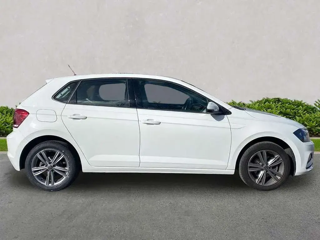 Used VW Polo SEL 110 HP (80 kW) 2021 White Hatchback