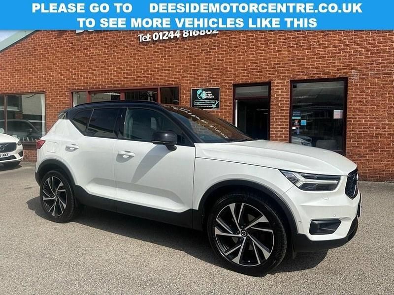 White Used 2018 Volvo XC40 SUV | £20,495 (Fair price) - Image 1/3