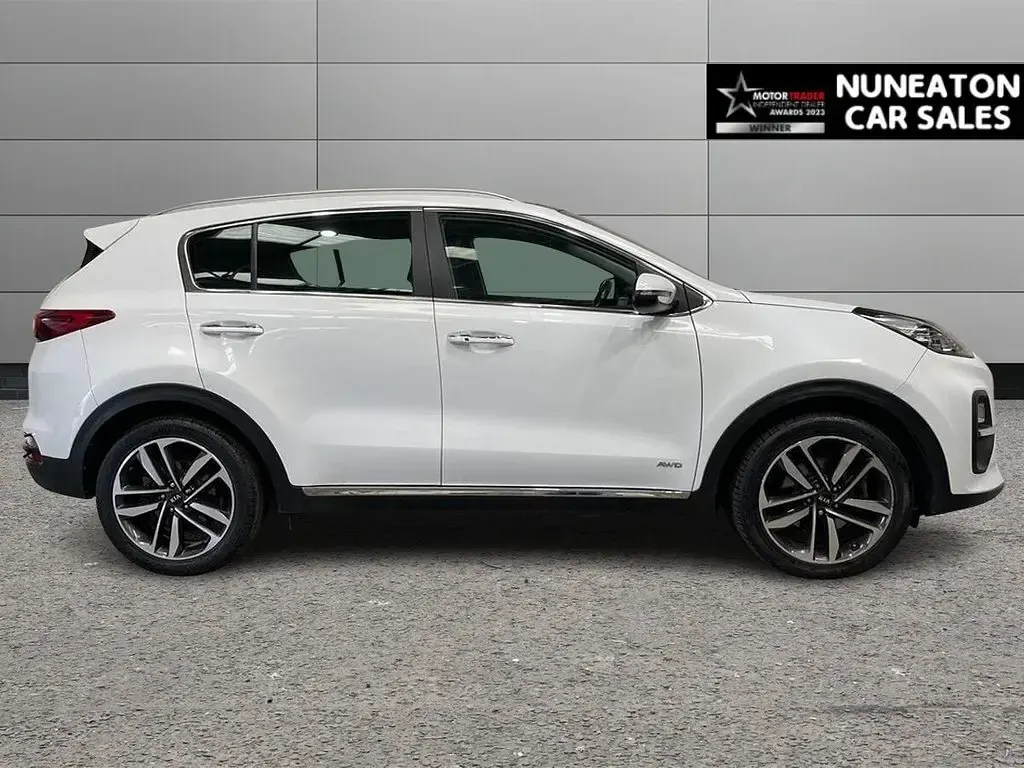 Used Kia Sportage 174 HP (127 kW) 2021 White SUV