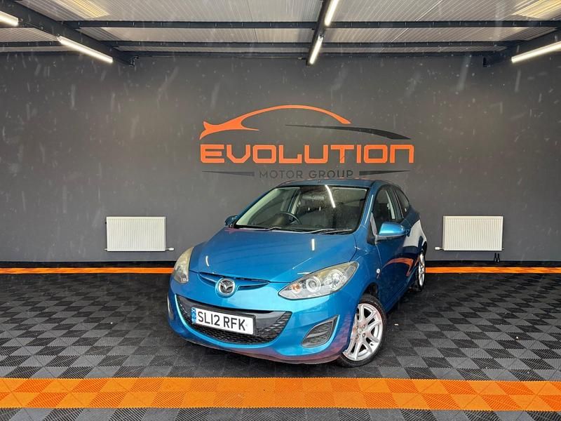 Begagnad Mazda 2 2012 Blå Halvkombi