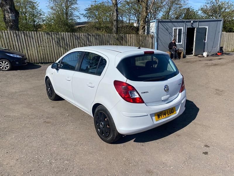 Second-hand Vauxhall Corsa Design Edition 2014 Alb Hatchback