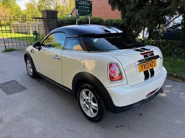 Used Mini Cooper Coupé 2013 White Coupe