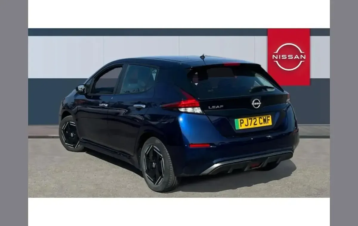 Used Nissan Leaf Acenta 108 kW (147 HP) 2022 Blue Hatchback