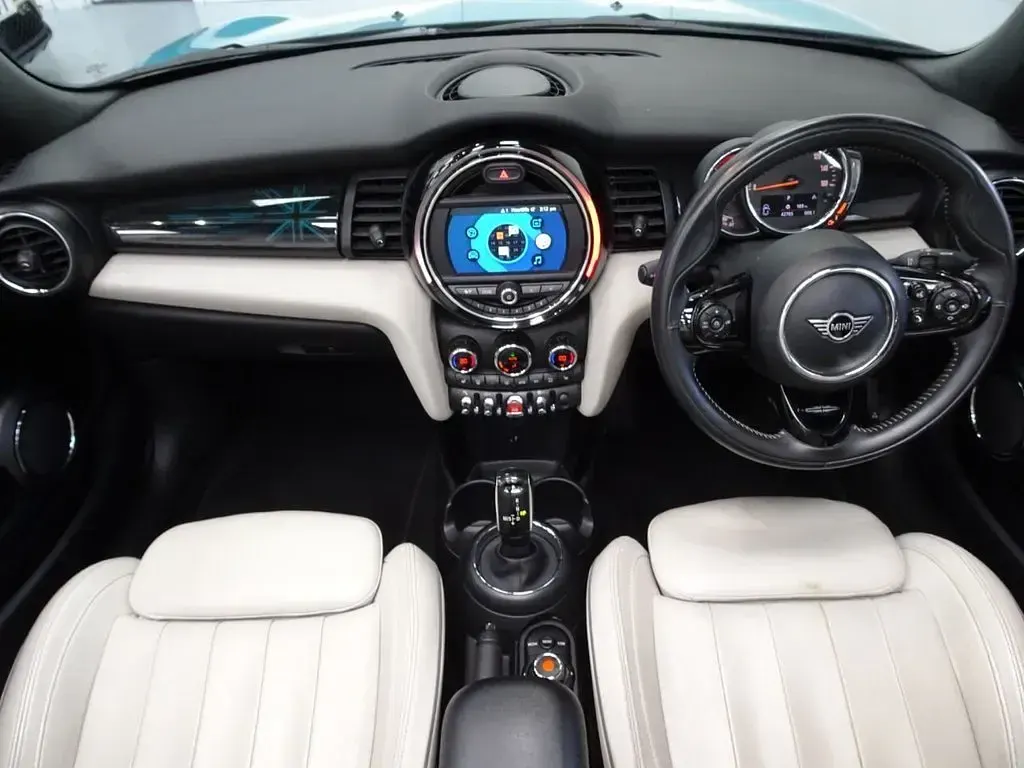 Used Mini Cooper Cabriolet Exclusive 136 HP (100 kW) 2018 Turquoise Cabriolet