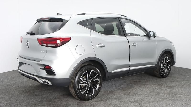 Used MG ZS Exclusive 106 HP (77 kW) 2024 Silver SUV