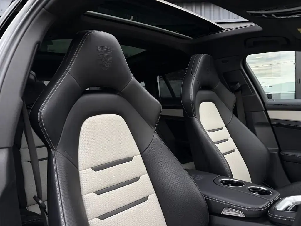 Usado Porsche Panamera Platinum Edition 2023 Negro Familiar