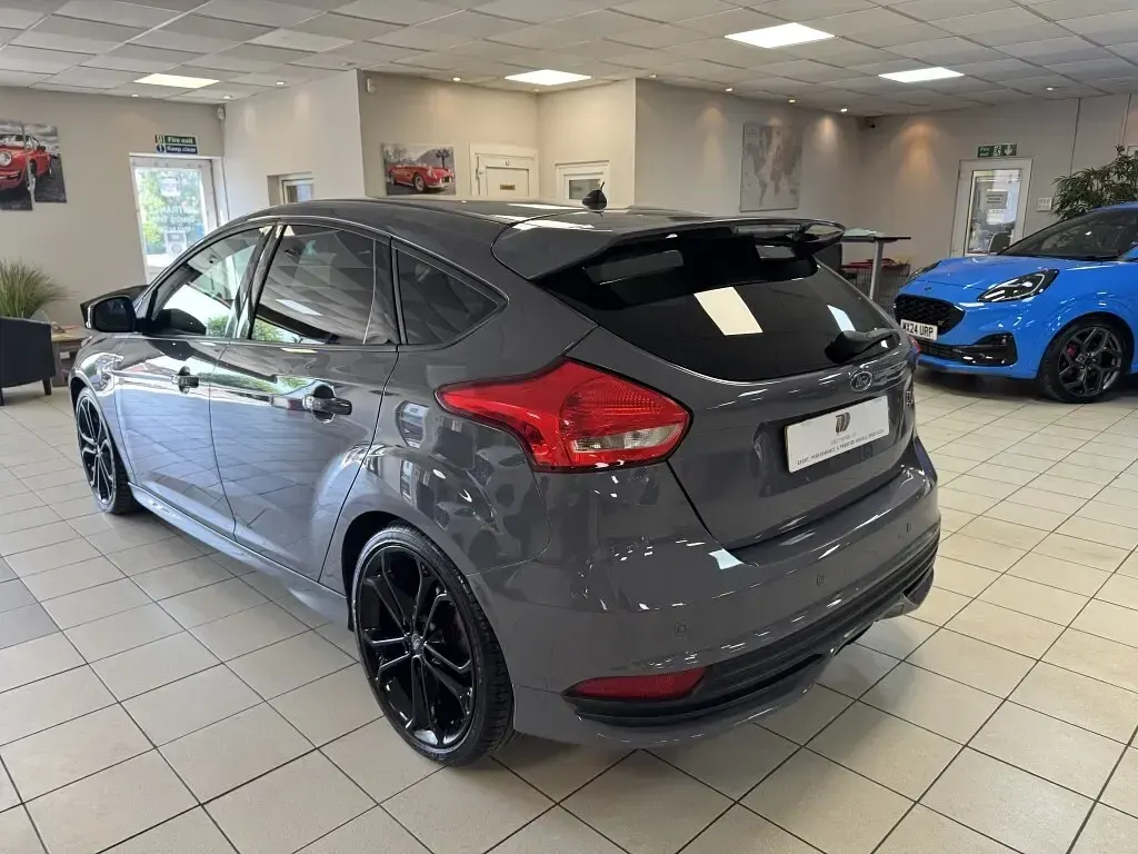 Used Ford Focus ST 2018 Grey Hatchback