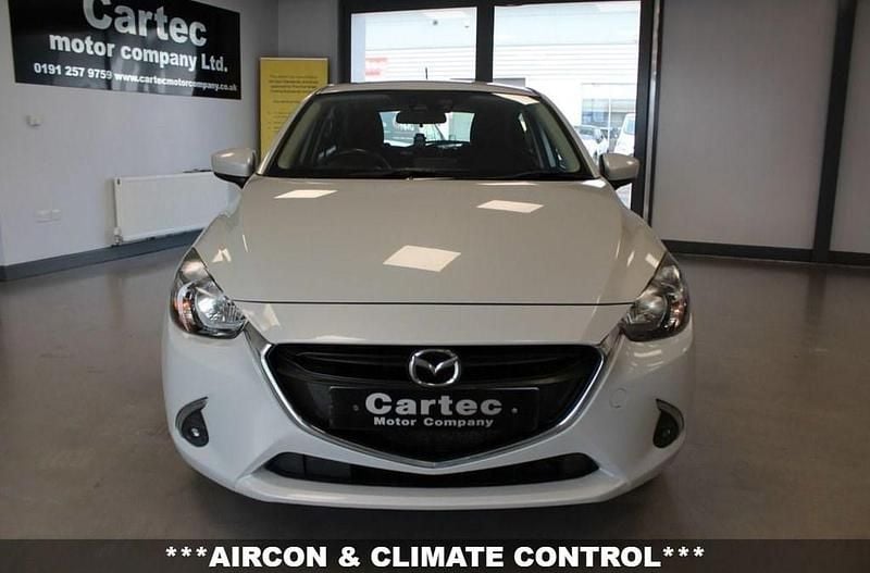 Used Mazda 2 90 HP (66 kW) 2018 Silver Hatchback