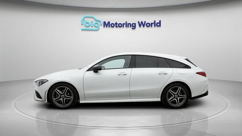 Used Mercedes CLA180 Shooting Brake Executive 134 HP (98 kW) 2022 Estate