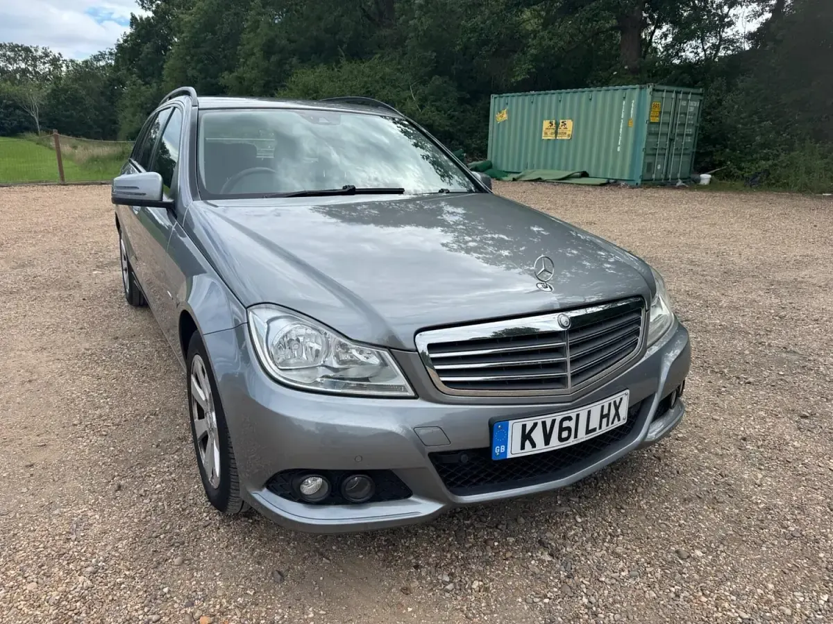 Used Mercedes C180 AMG Edition 1 156 HP (114 kW) 2011 Silver Estate