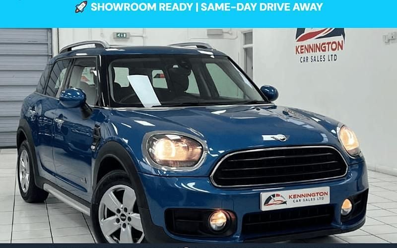 Usado Mini Cooper D Classic 150 HP (110 kW) 2020 Citadino