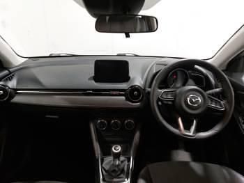 Used Mazda 2 Inclusive 90 HP (66 kW) 2019 White Hatchback