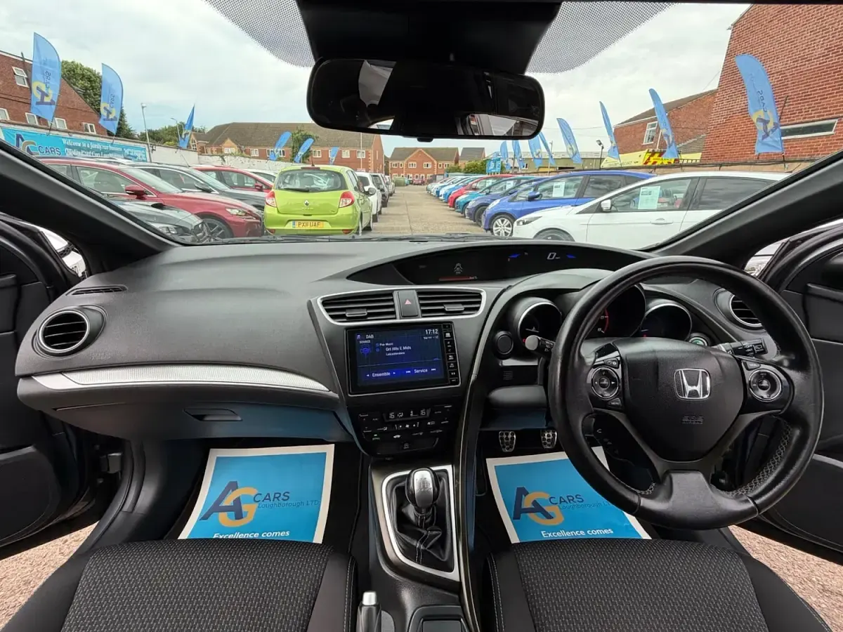 Used Honda Civic Sport 120 HP (88 kW) 2015 Silver Hatchback