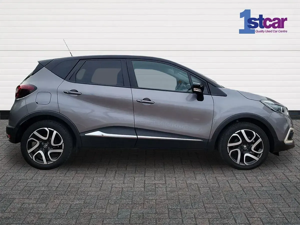 Used Renault Captur Iconic 88 HP (64 kW) 2019 Grey/black SUV