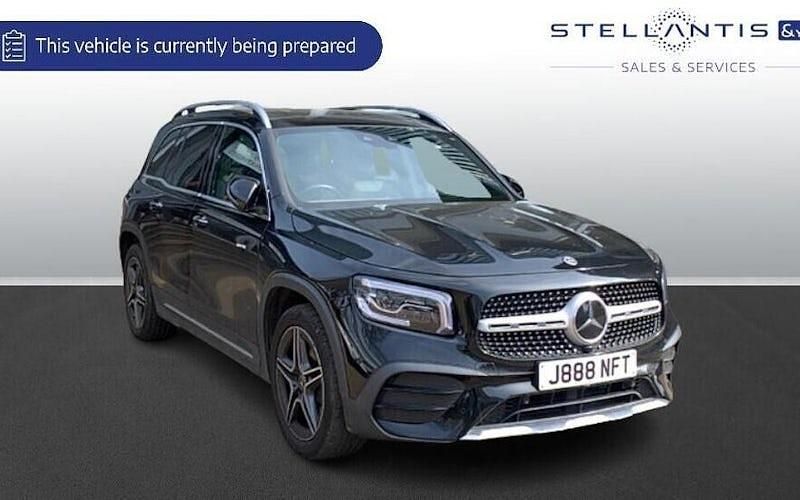 Used Mercedes GLB200 AMG Line Premium Plus 163 HP (119 kW) 2022 SUV