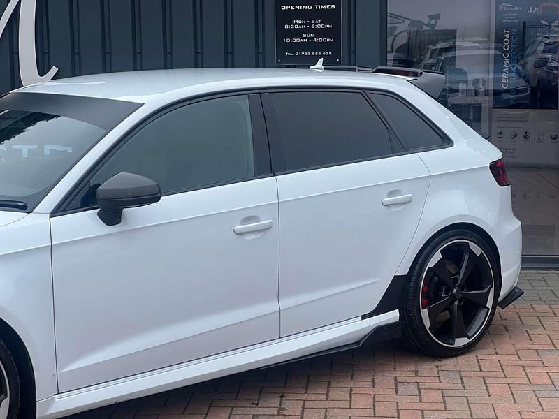 Used Audi RS3 Sportback Design 367 HP (269 kW) 2015 White Hatchback