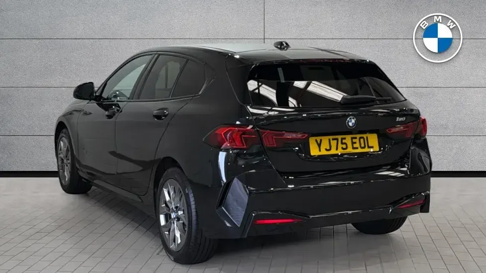 Used BMW 120 Sport Line 168 HP (123 kW) 2025 Black Hatchback
