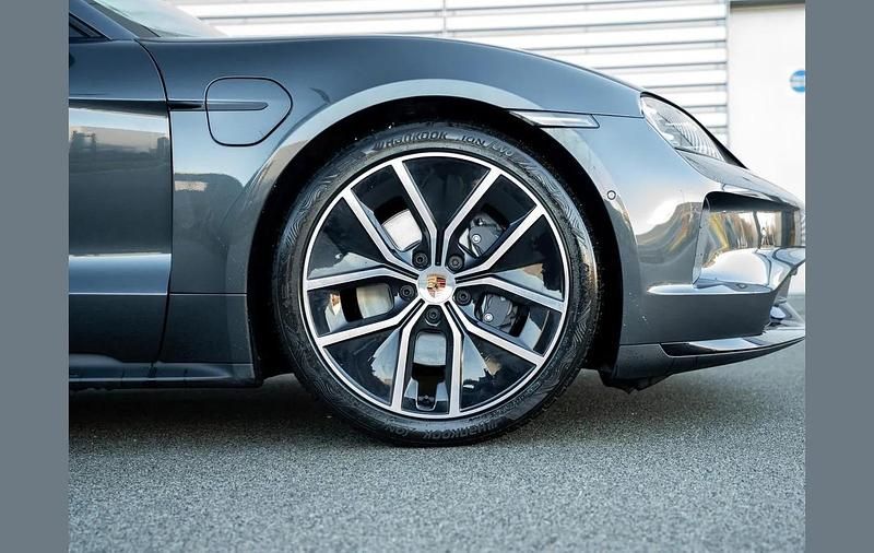 Used Porsche Taycan Black Edition 319 kW (435 HP) 2025 Grey Sedan