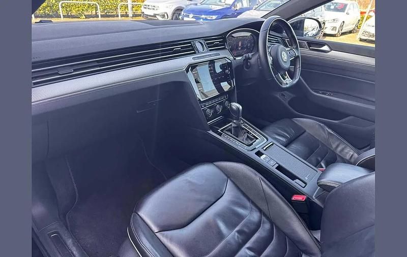 Usado VW Arteon R-line 187 HP (137 kW) 2017 Preto Citadino