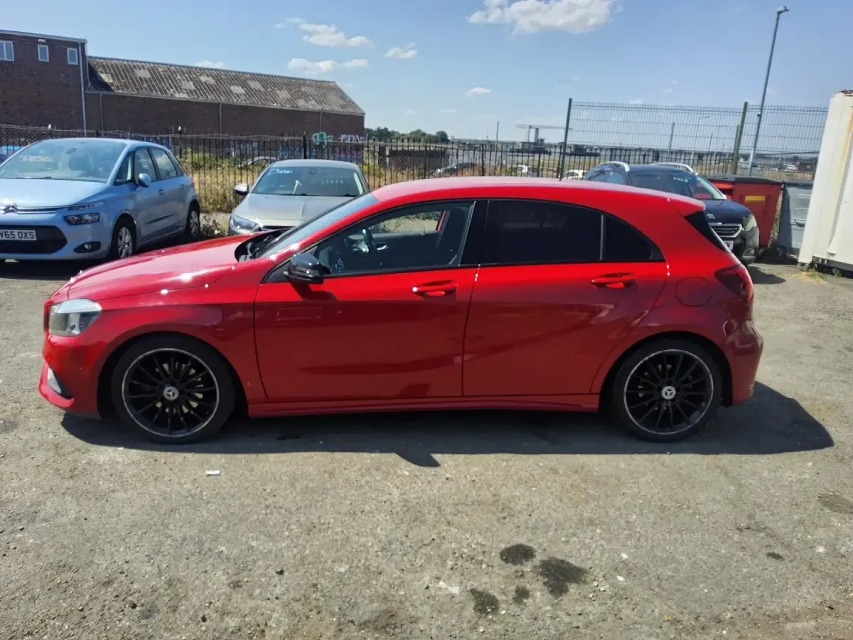 Used Mercedes A200 Executive 136 HP (100 kW) 2018 Red Hatchback