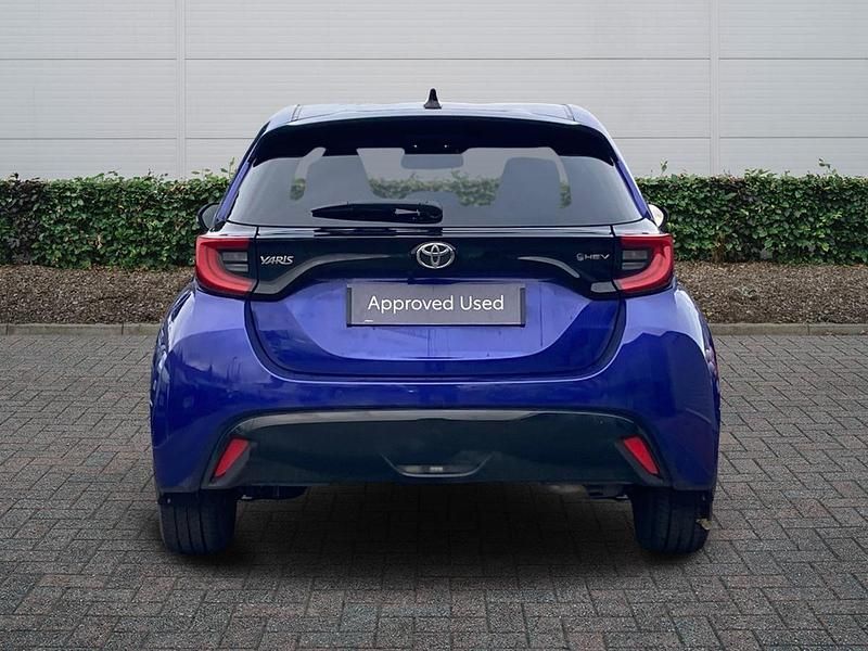 Used Toyota Yaris Hybrid 2025 Blue Hatchback