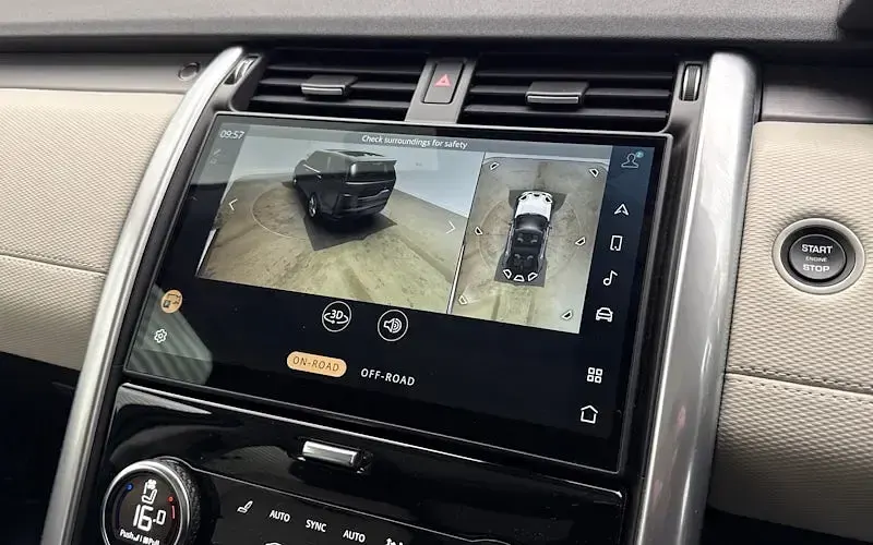 Used Land Rover Discovery HSE Dynamic 349 HP (256 kW) 2024 Black SUV