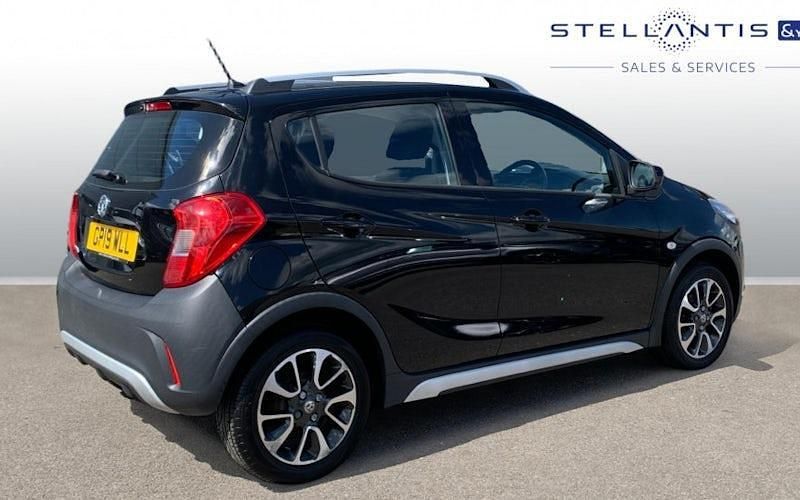 Second-hand Vauxhall Viva Rocks 73 CP (53 kW) 2019 Negru Hatchback
