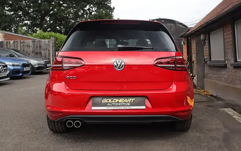 Used VW Golf VII GTD 184 HP (135 kW) 2015 Red Hatchback