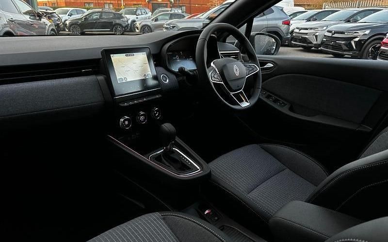 New Renault Clio V Techno 143 HP (105 kW) 2025 Hatchback