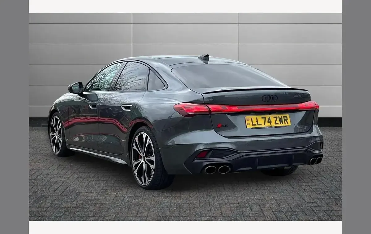 Used Audi S5 Advanced 367 HP (269 kW) 2024 Grey Estate