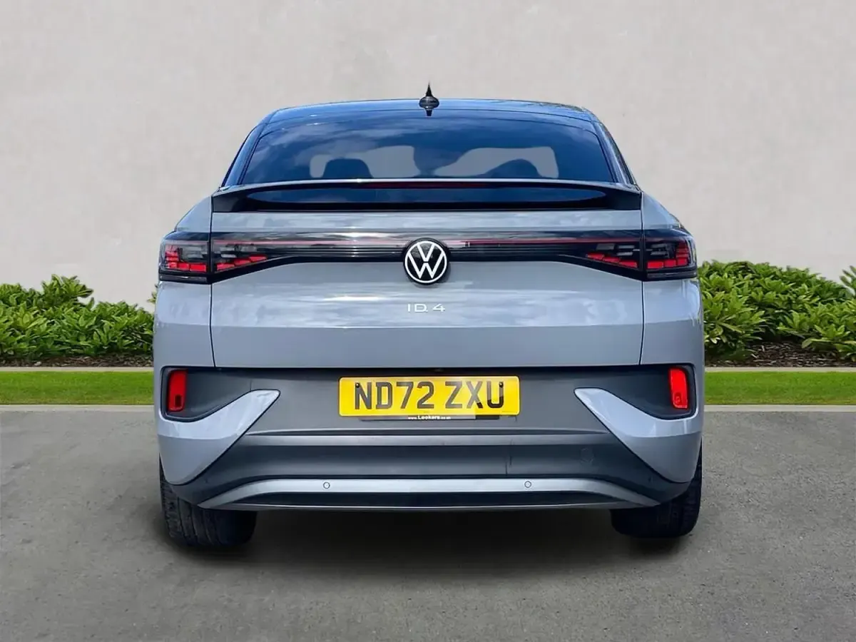 Usado VW ID.5 Pro 127 kW (174 HP) 2022 Cinzento SUV