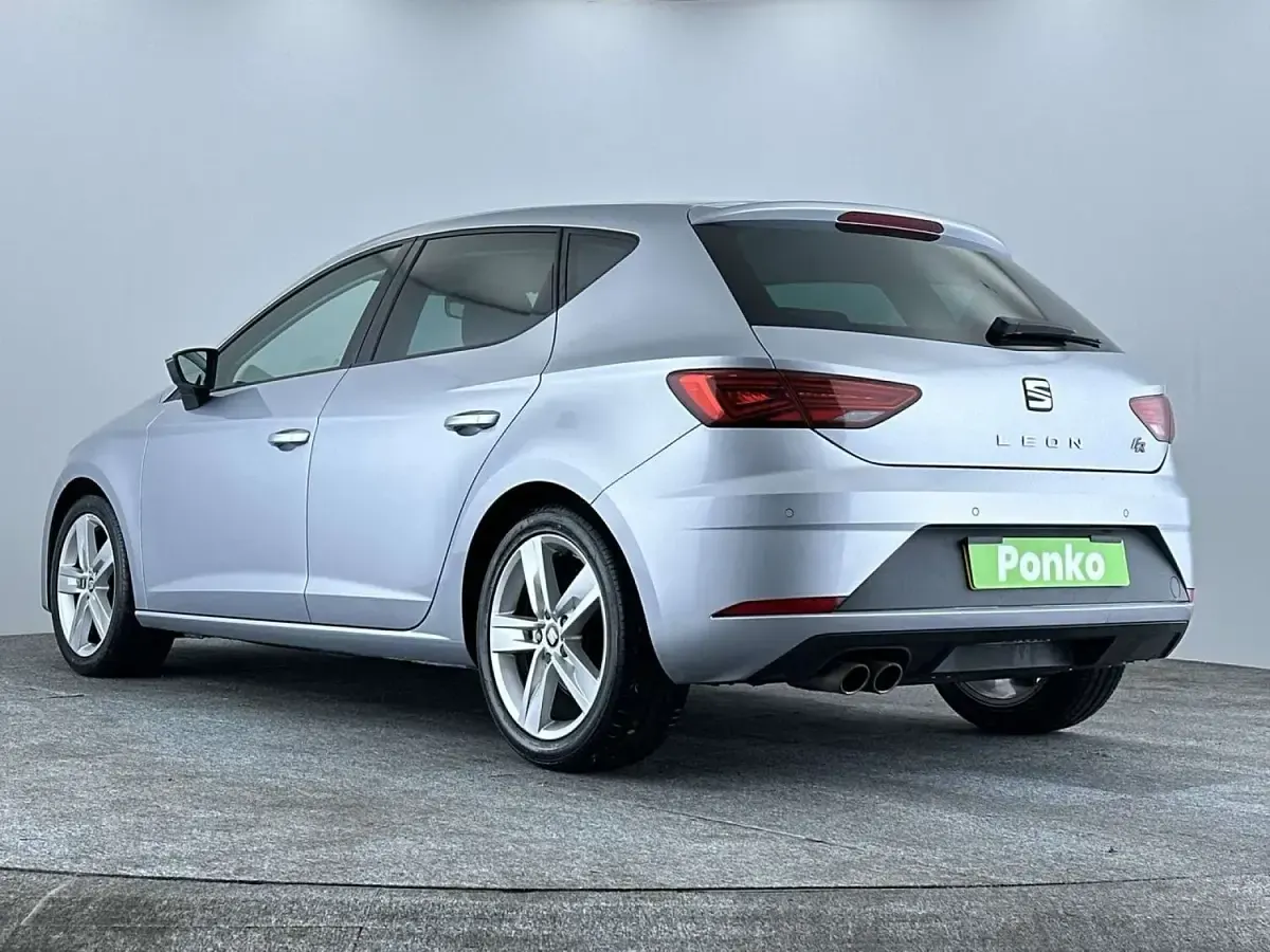Used Seat Leon FR 130 HP (95 kW) 2018 Silver Hatchback