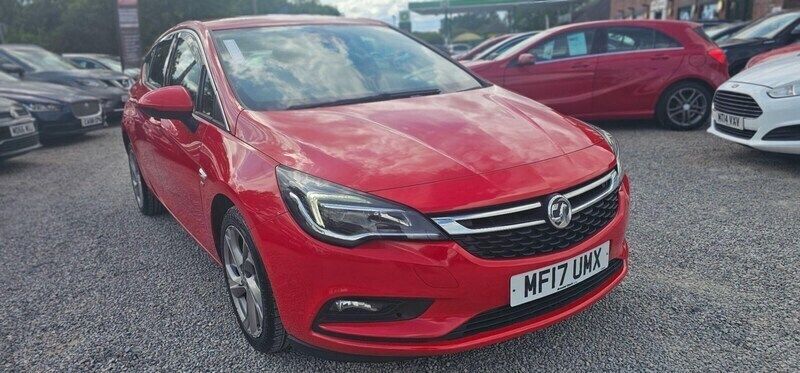 Red Used 2017 Vauxhall Astra SRi Hatchback | £4,895 (Fair price) - Image 1/4