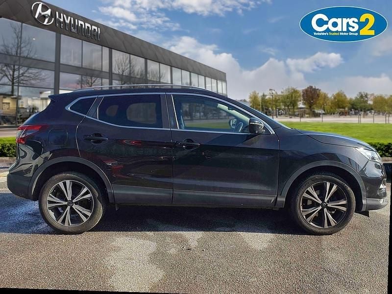 Used Nissan Qashqai N-Connecta 138 HP (101 kW) 2019 Black SUV