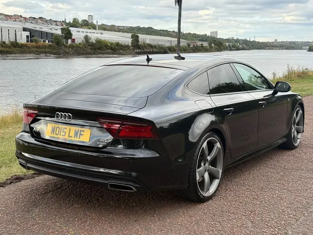 Used Audi A7 Sportback Black Edition 272 HP (200 kW) 2015 Black Hatchback