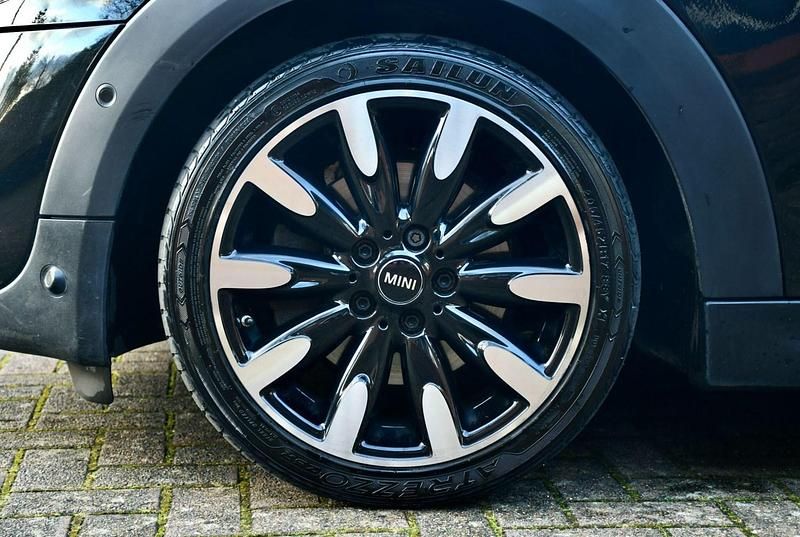 Used Mini Cooper S Cabriolet Exclusive 192 HP (141 kW) 2019 Black Cabriolet